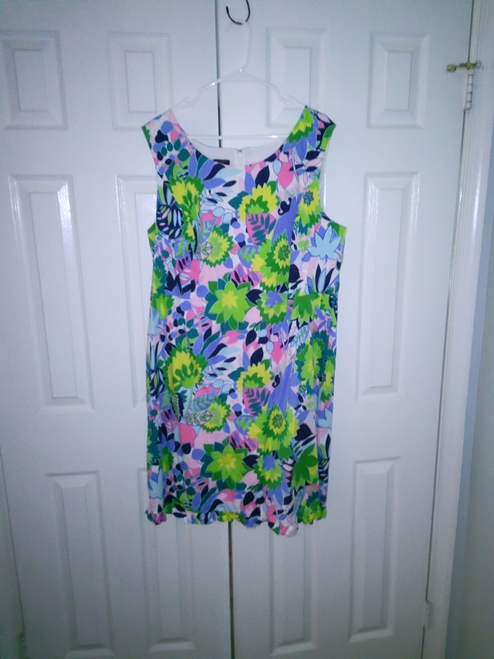 Talbots Bright Sleeveless Floral Shift Dress in Green & Pink